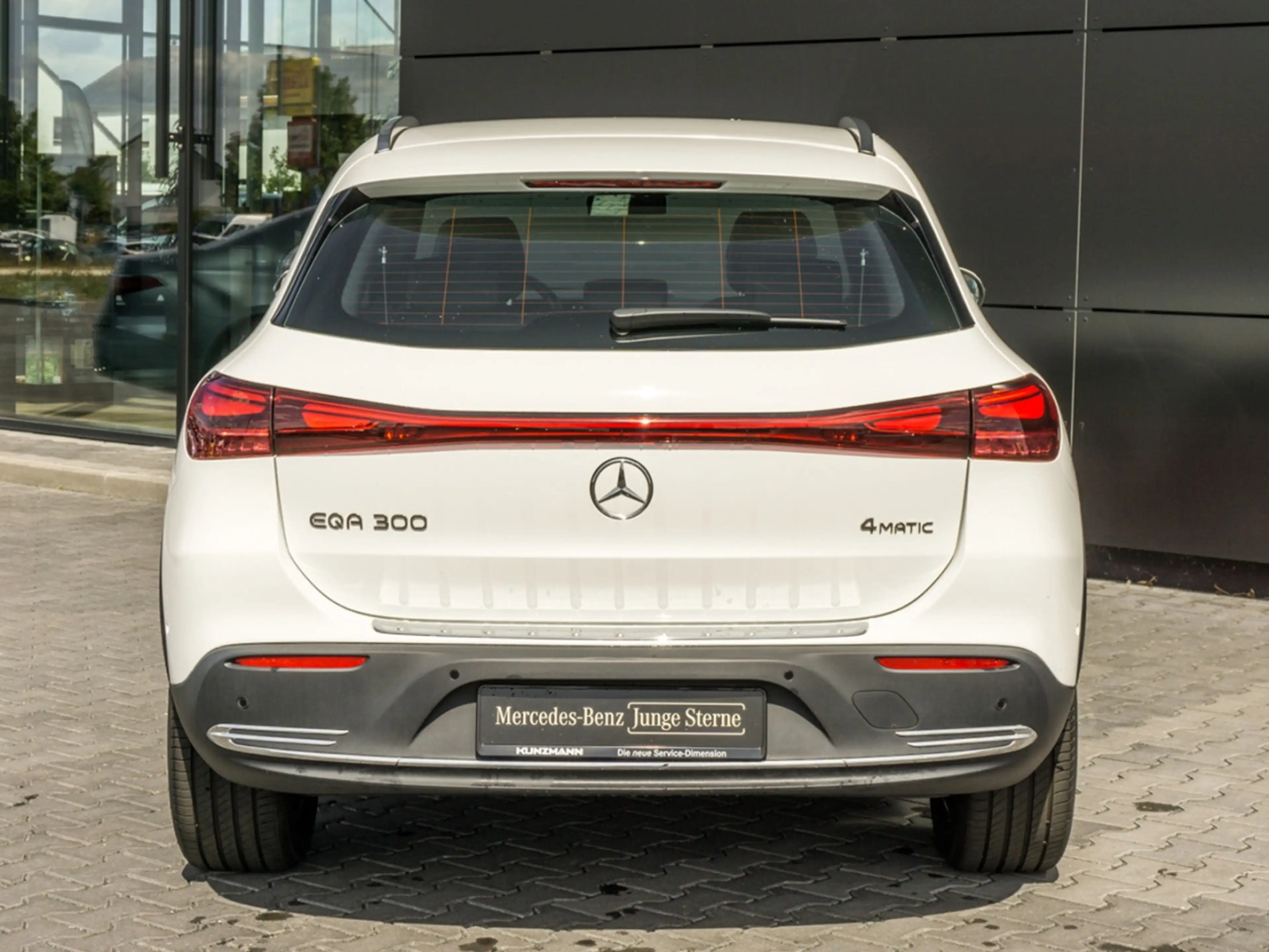 Mercedes-Benz EQA 300 4M Progressive EasyPack Navi Kamera SHZ — photo 4