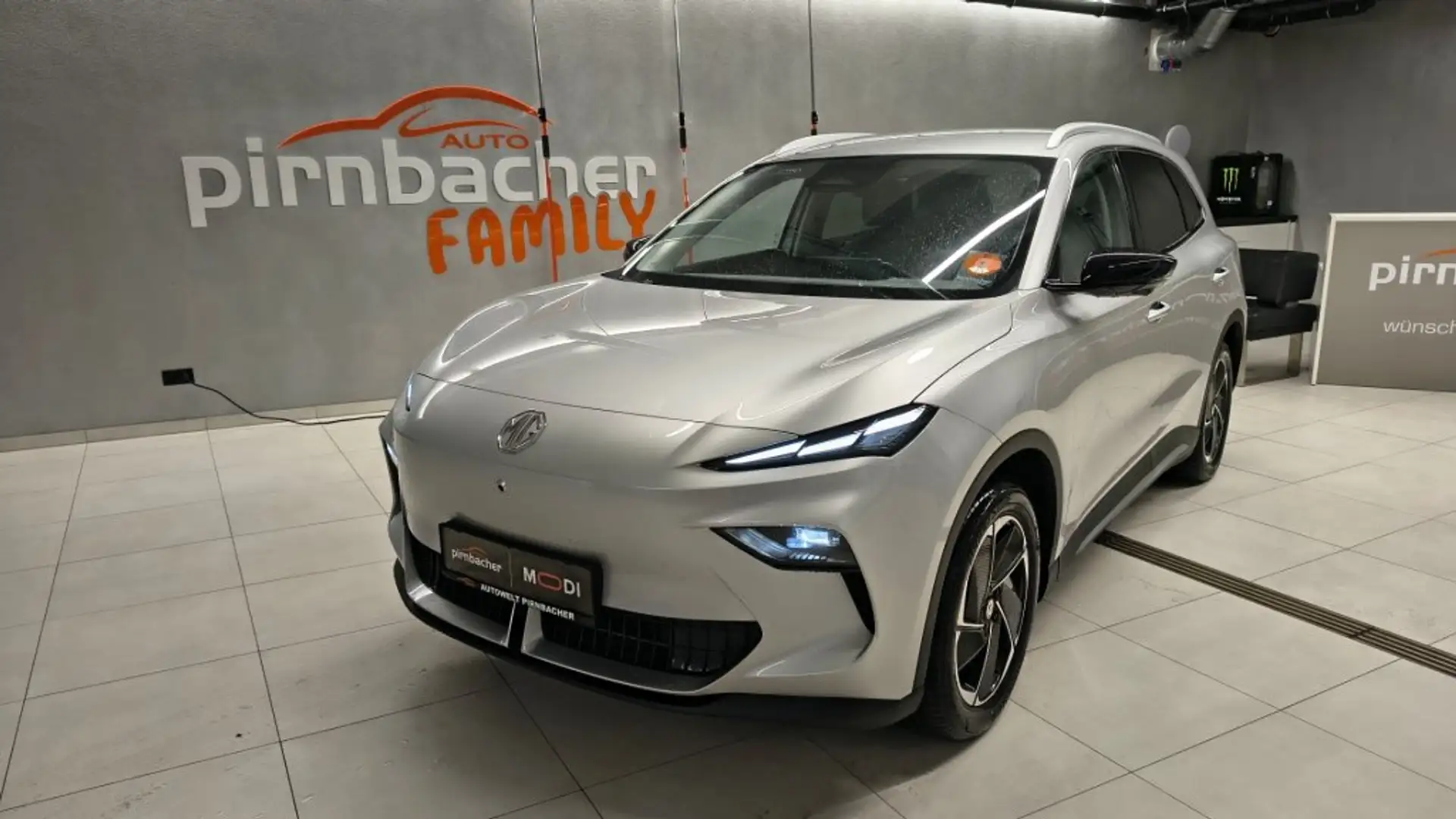 MG MGS5 EV S5 Luxury 64kwh Silber - 1
