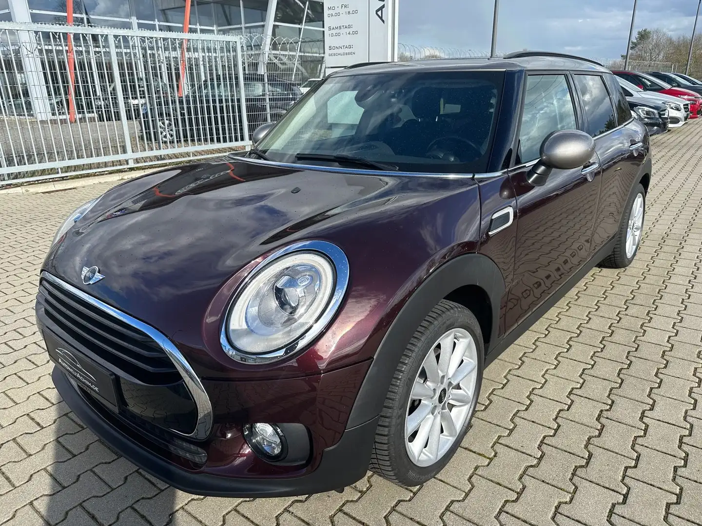 MINI Cooper Clubman Cooper Rot - 1