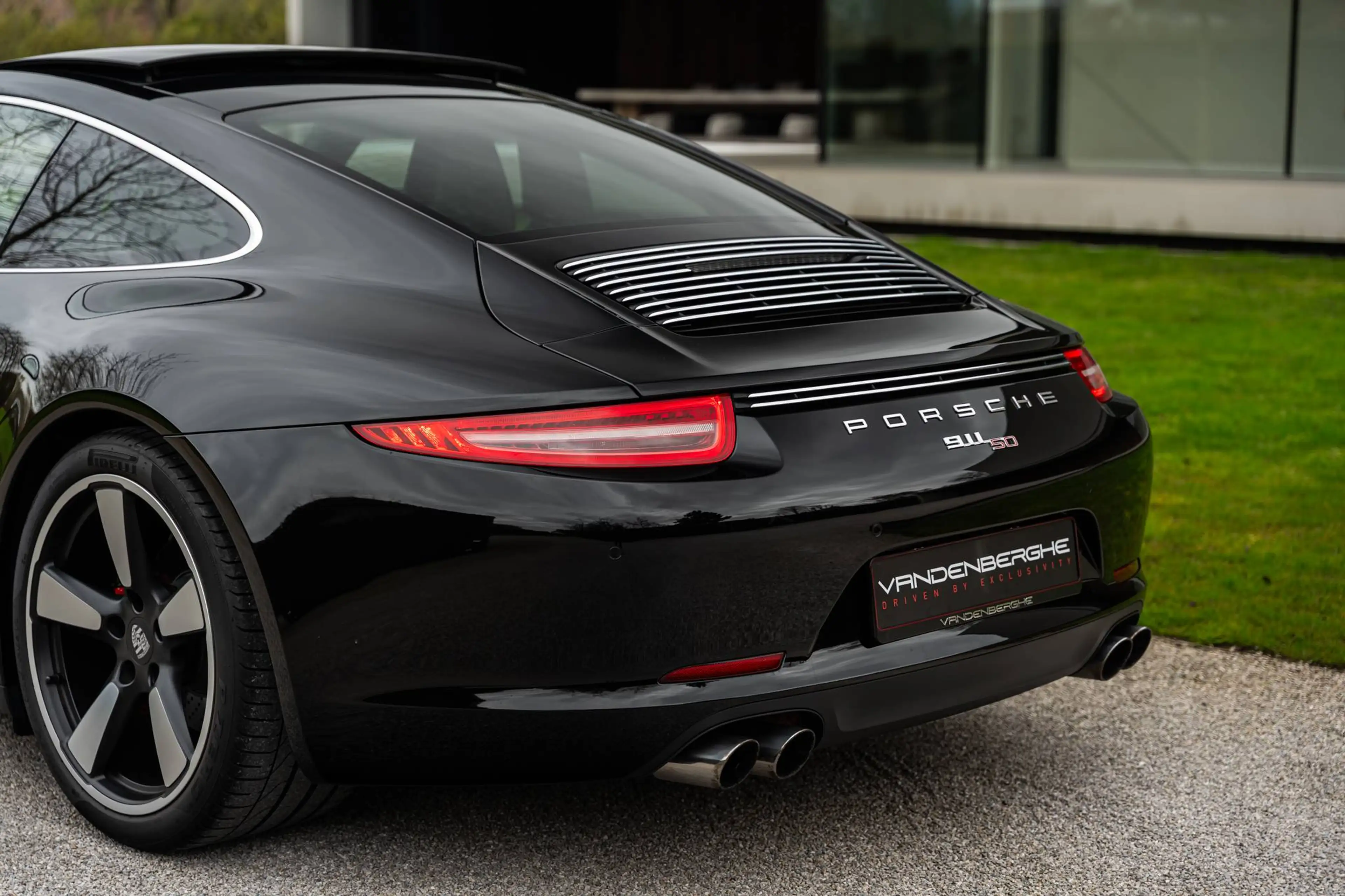 Porsche 991 .1 C2S 50 YEARS / ANNIVERSARY / 1 OWNER / PANO / CHRONO / 18 WAY — photo 10