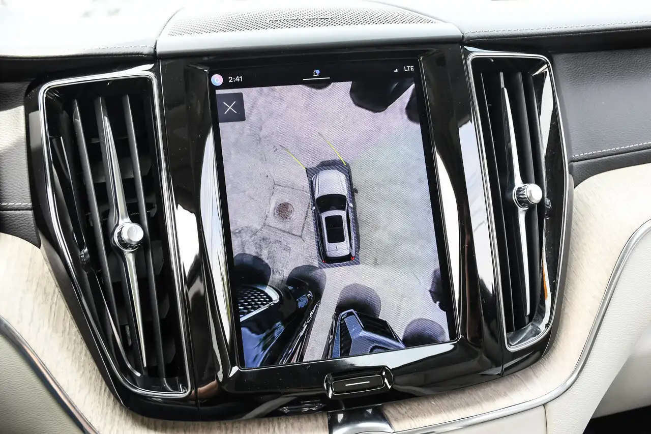 Volvo XC60 снимка Volvo XC60