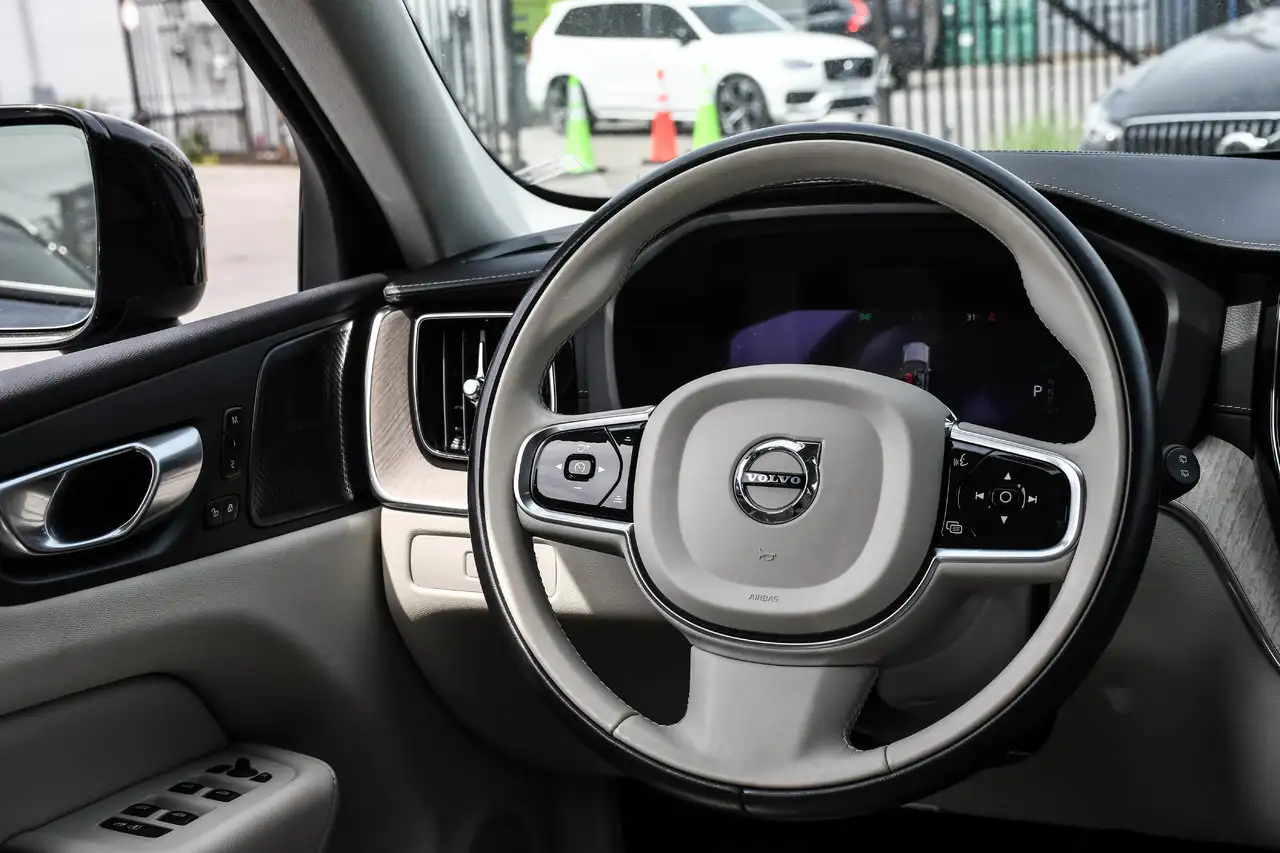 Volvo XC60 снимка Volvo XC60