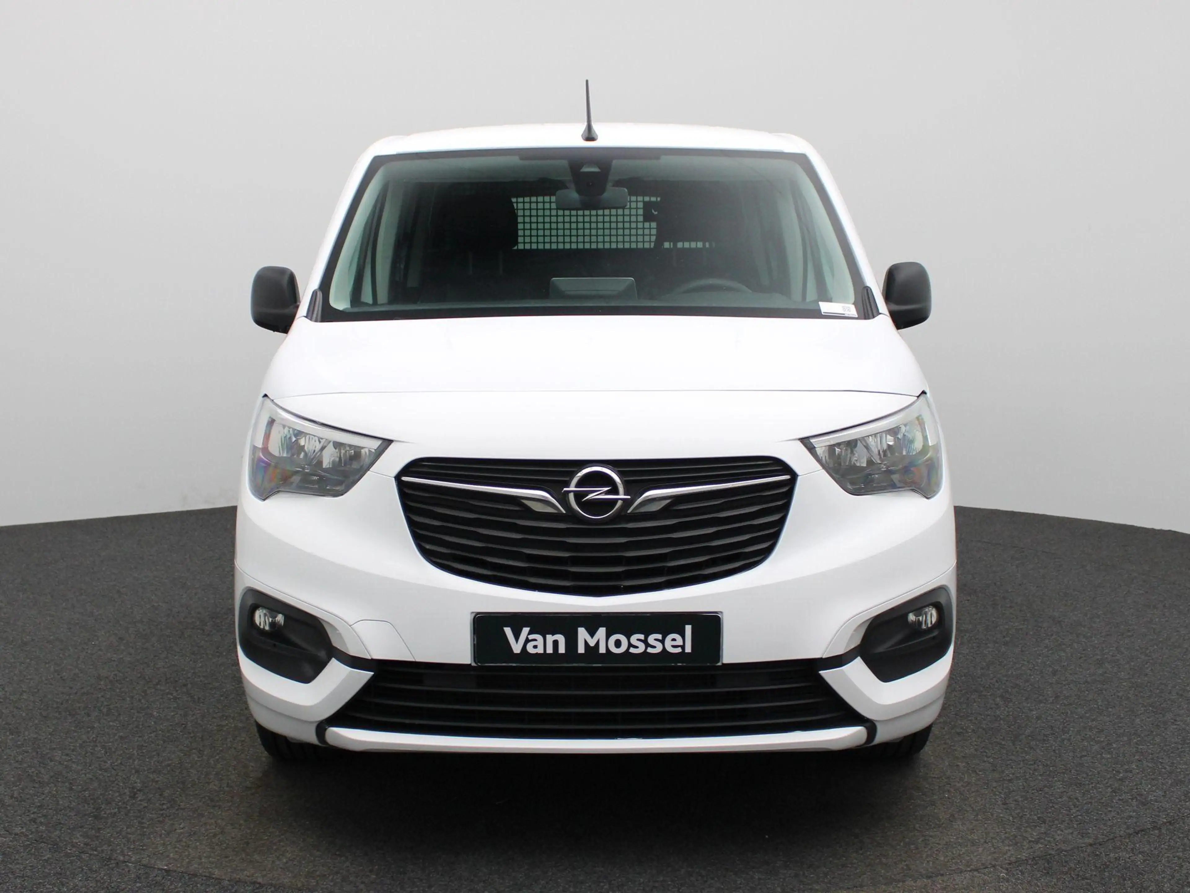 Opel Combo Life 1.5 Turbo D BlueI 75kW S/S Edition L1H1 — photo 3