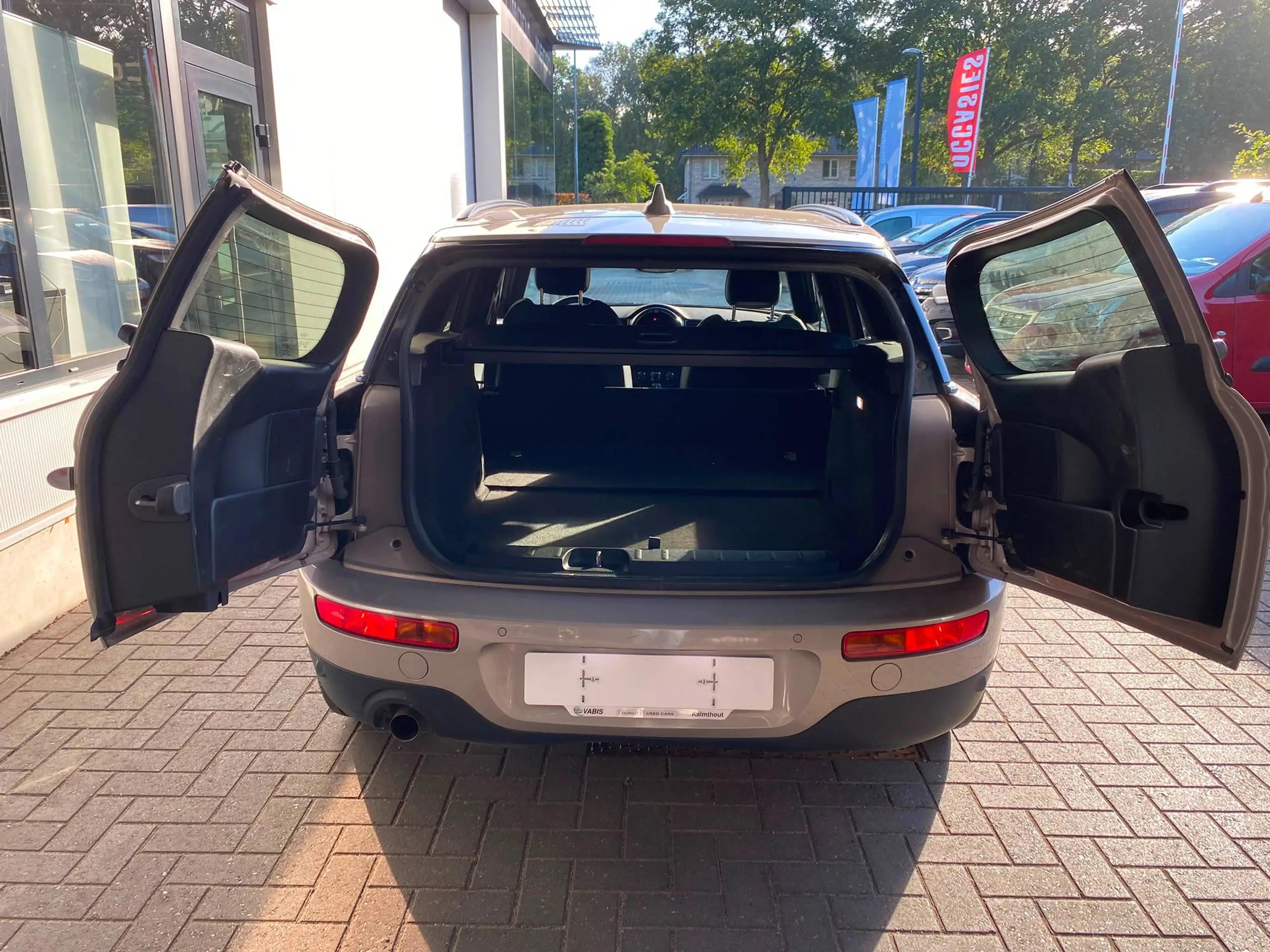 MINI Cooper Clubman Clubman One 1.5i Lichtevracht — photo 9