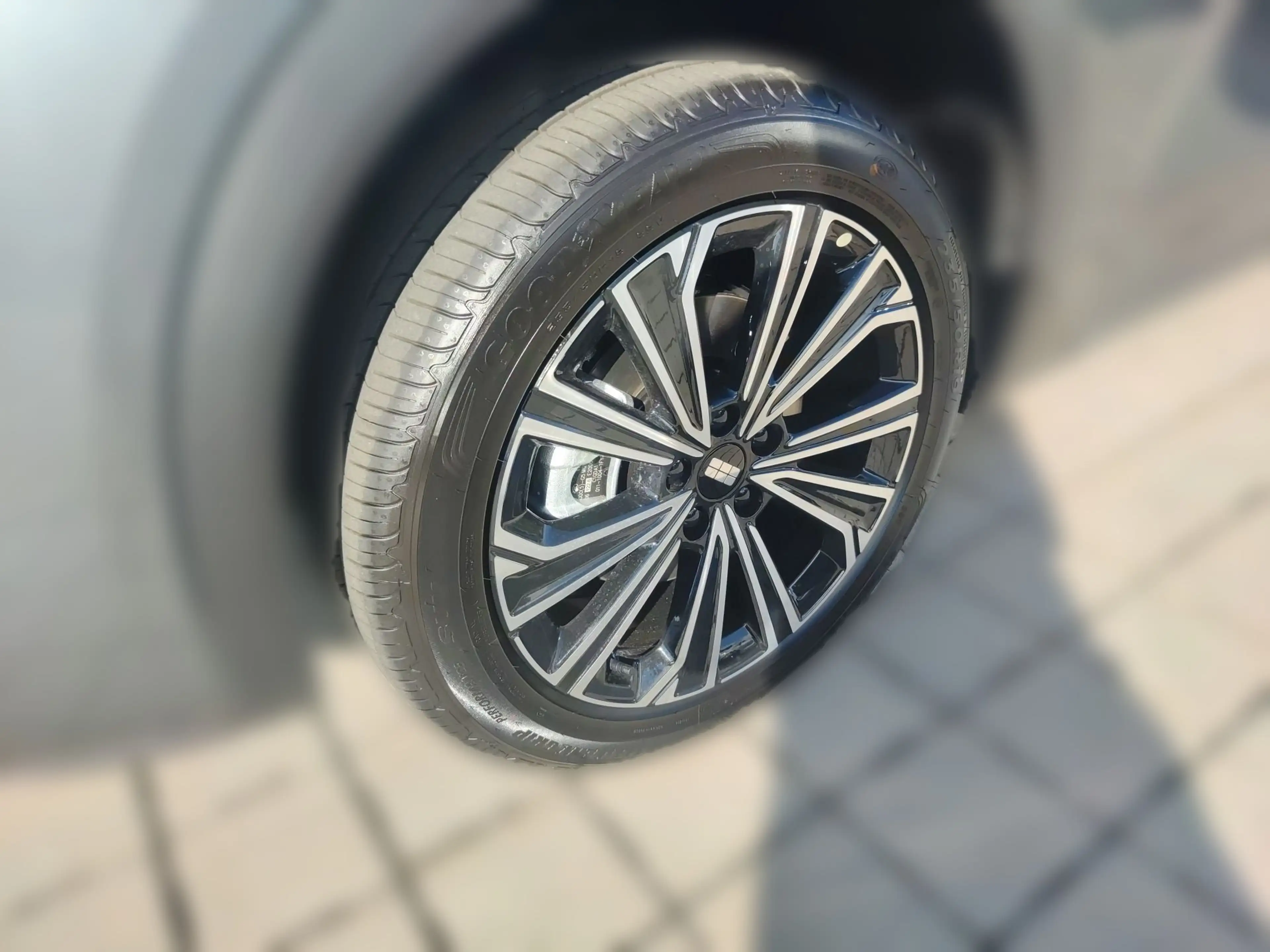 Geely Starray EM-i Max+ — photo 10