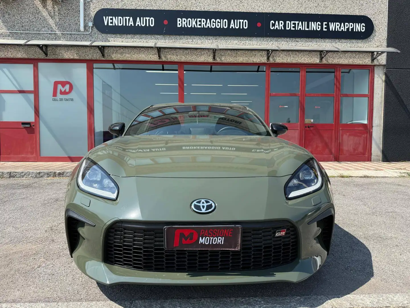 Toyota GR86 GR86 2.4 Premium Sport M/T Grün - 2