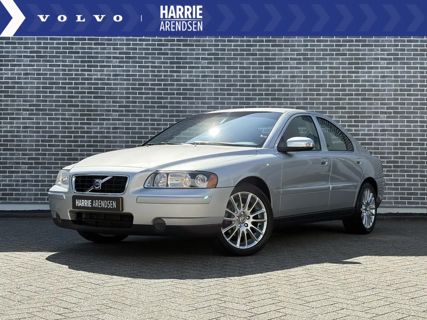 Volvo S60 2.4 Drivers Edition | 5 cilinder | Trekhaak | Lede Grijs - 1