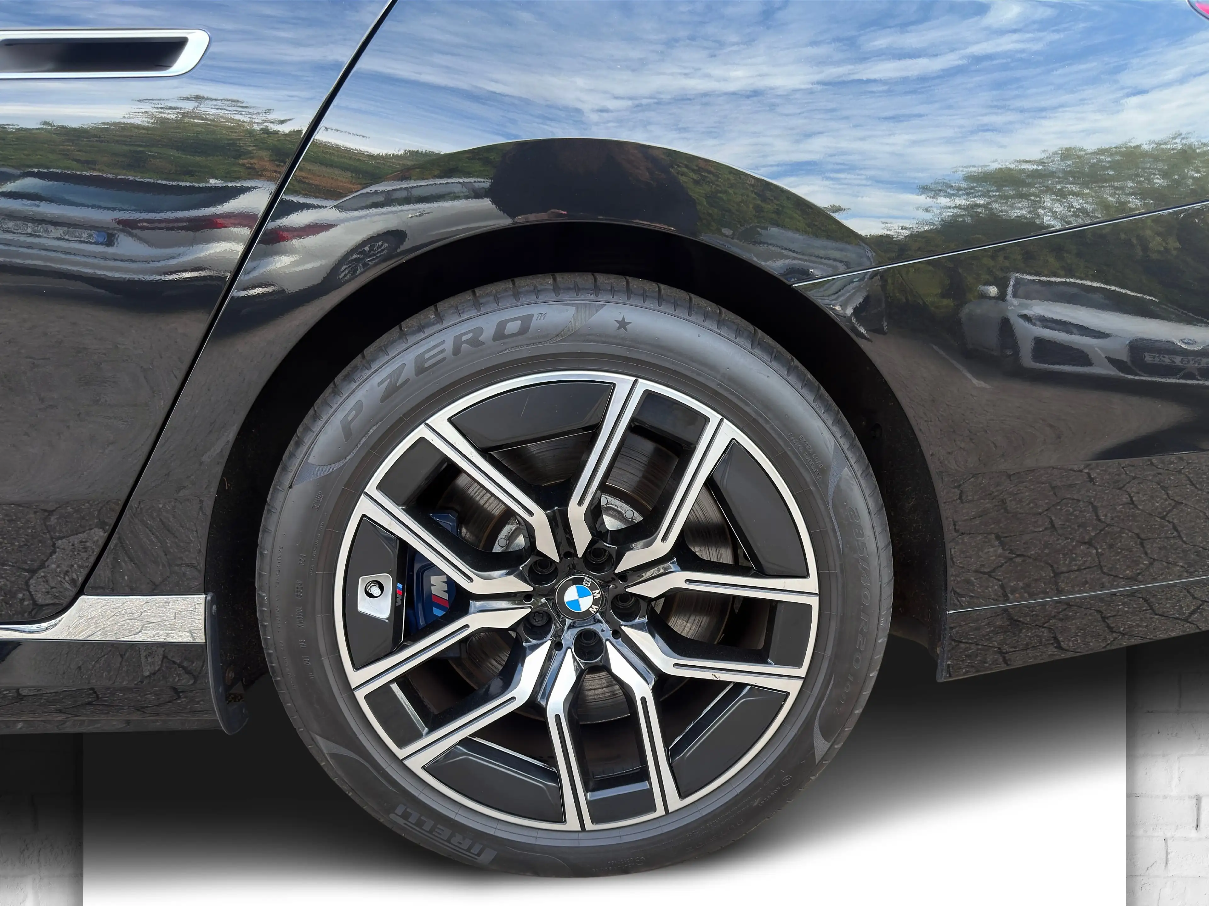 BMW 760 M760e xDrive Limousine — photo 5