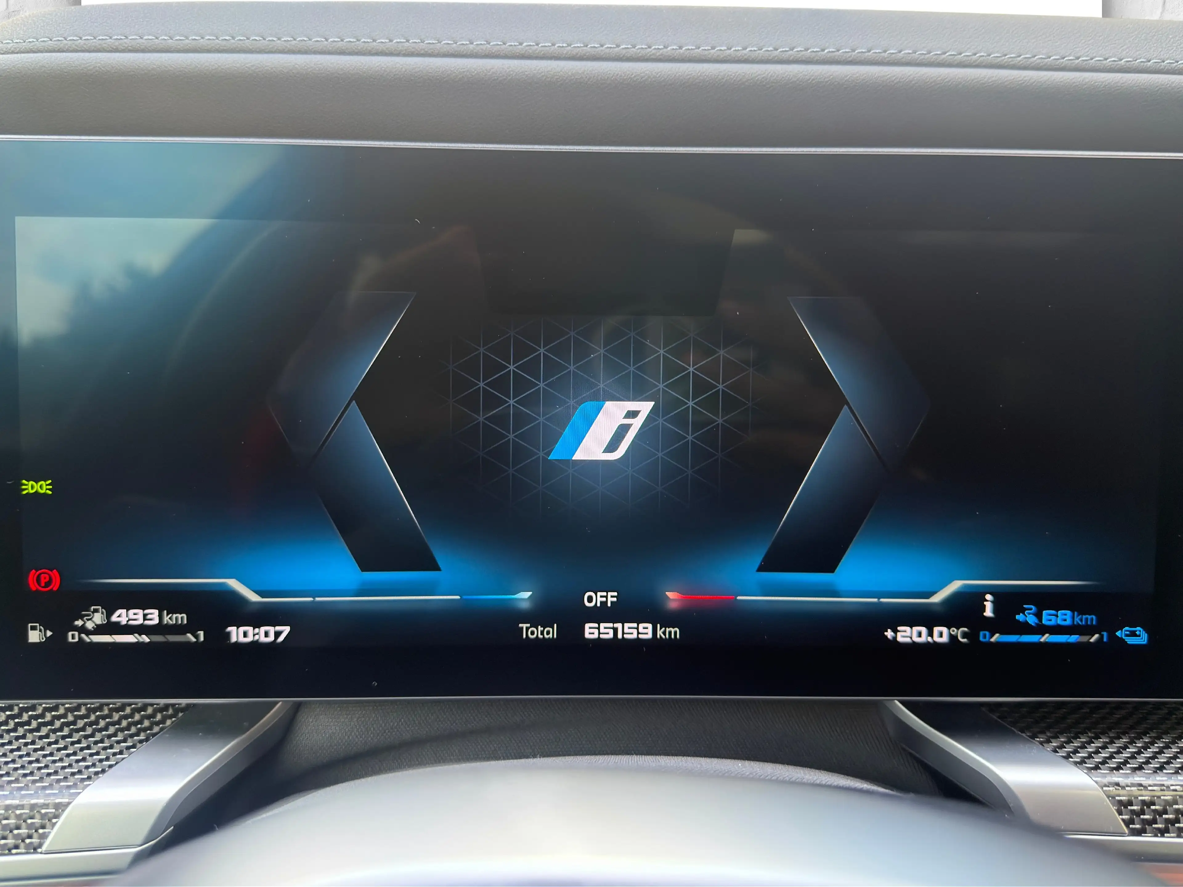 BMW 760 M760e xDrive Limousine — photo 15