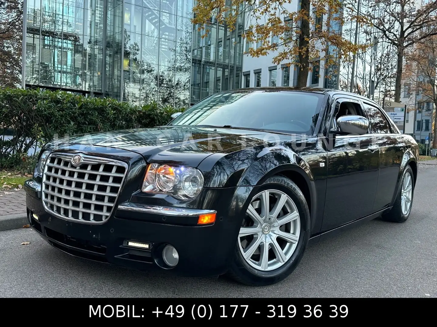 Chrysler 300C 3.0 CRD*LEDER*XENON*NAVI* Schwarz - 2