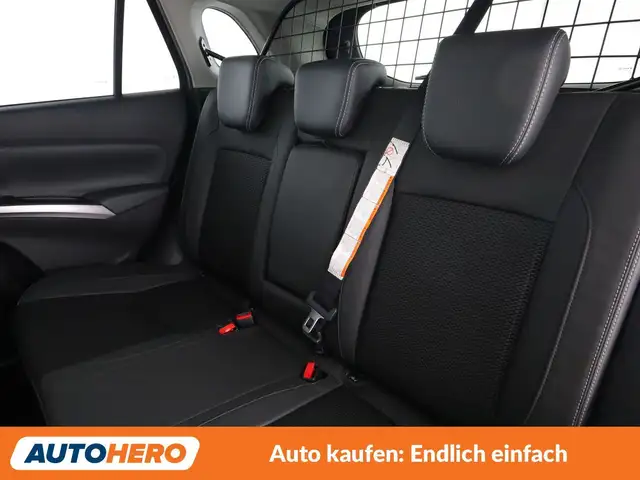 Suzuki SX4 S-Cross view 14