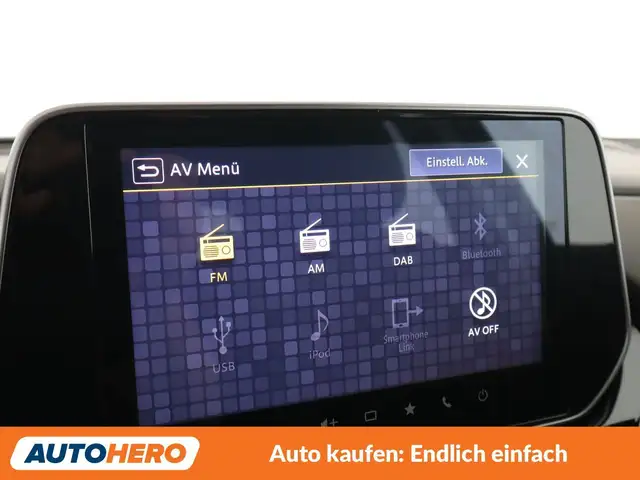 Suzuki SX4 S-Cross view 23