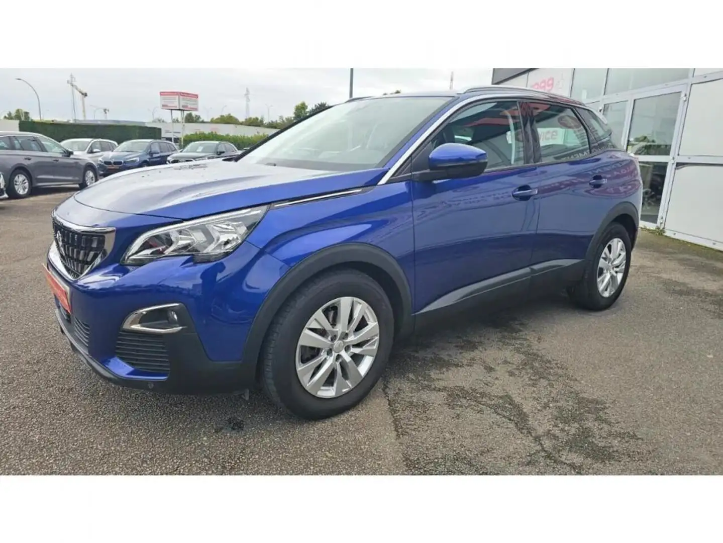 Peugeot 3008 Active 1.5 BlueHDi 130cv + Pack City 1 + Barre de toit + Navigation 3D Blau - 2