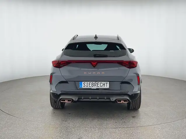 Cupra Formentor view 4