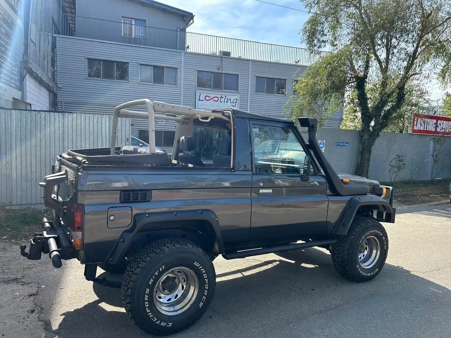 Toyota Land Cruiser HZJ 73  Cabrio 4,2 L Diesel Gris - 1