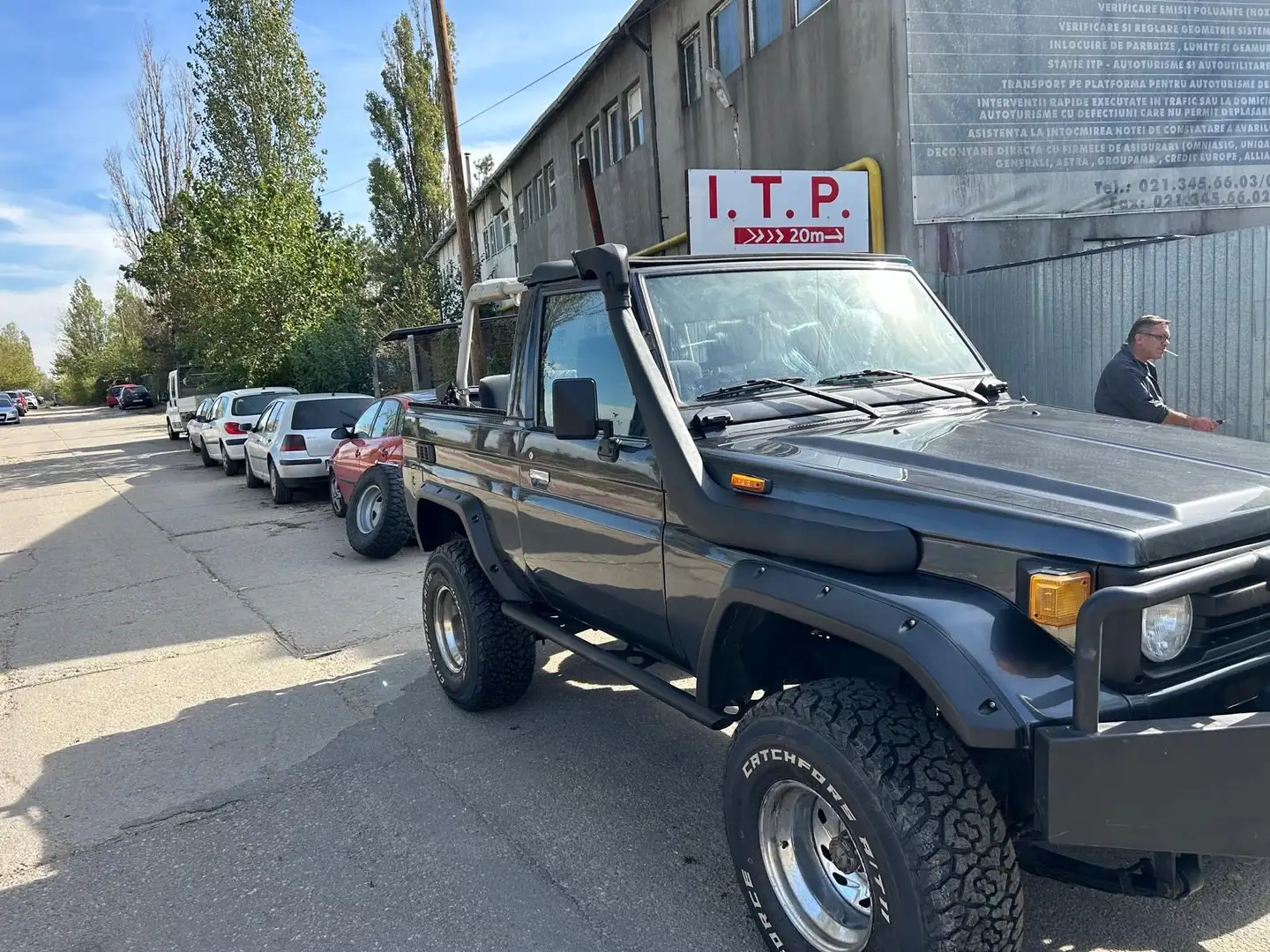 Toyota Land Cruiser HZJ 73  Cabrio 4,2 L Diesel Gris - 2