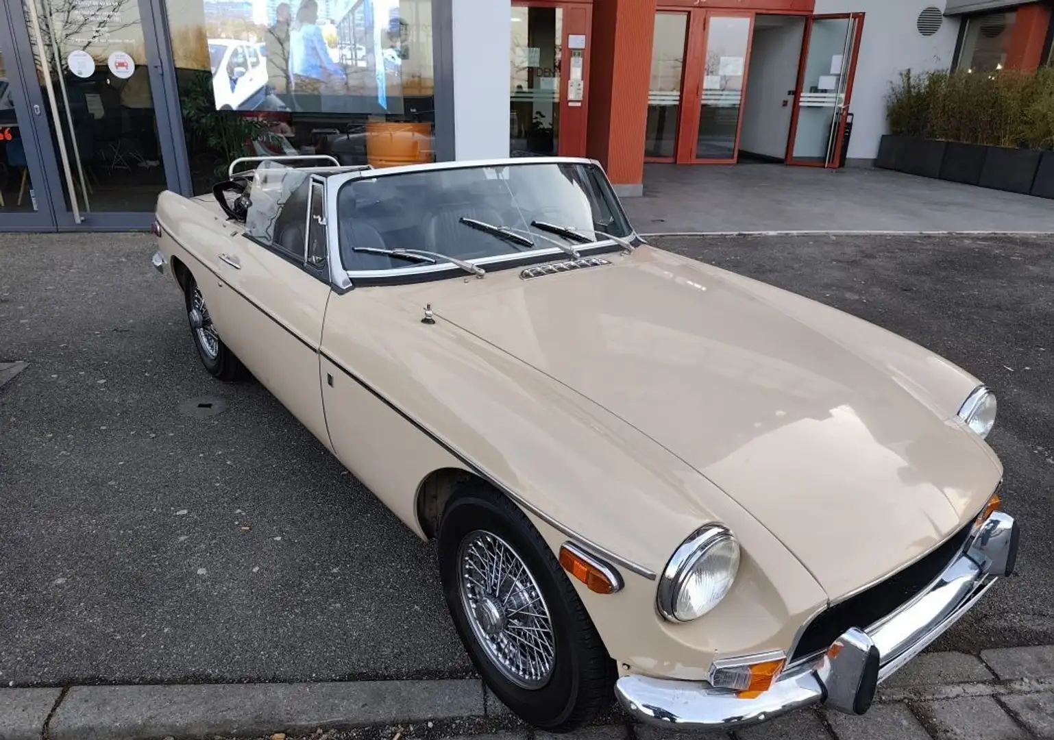 MG MGB B MG Cabriolet 1.8L COLLECTION 66 000km Beige - 2