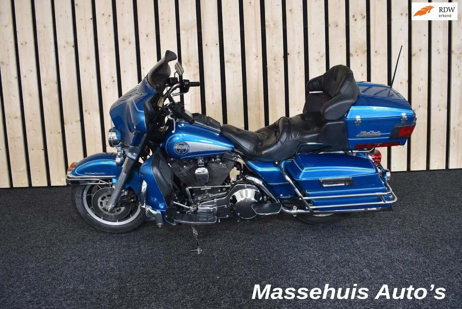 Harley-Davidson Ultra Classic Tour FLHTCU 3547mijl! Fishtails USA Title Blauw - 1