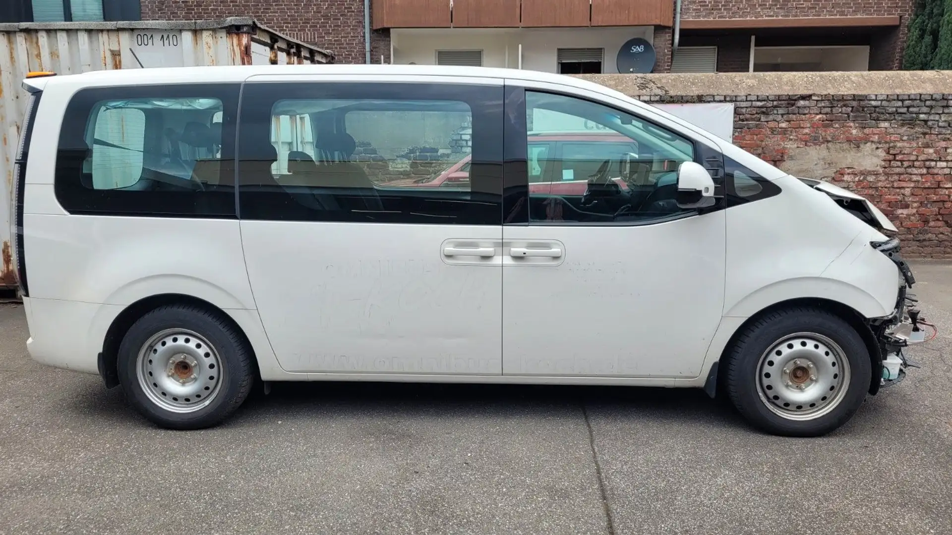 Hyundai STARIA 2.2 CRDi 9-Sitzer Automatik 360 ° Kamera Blanco - 1