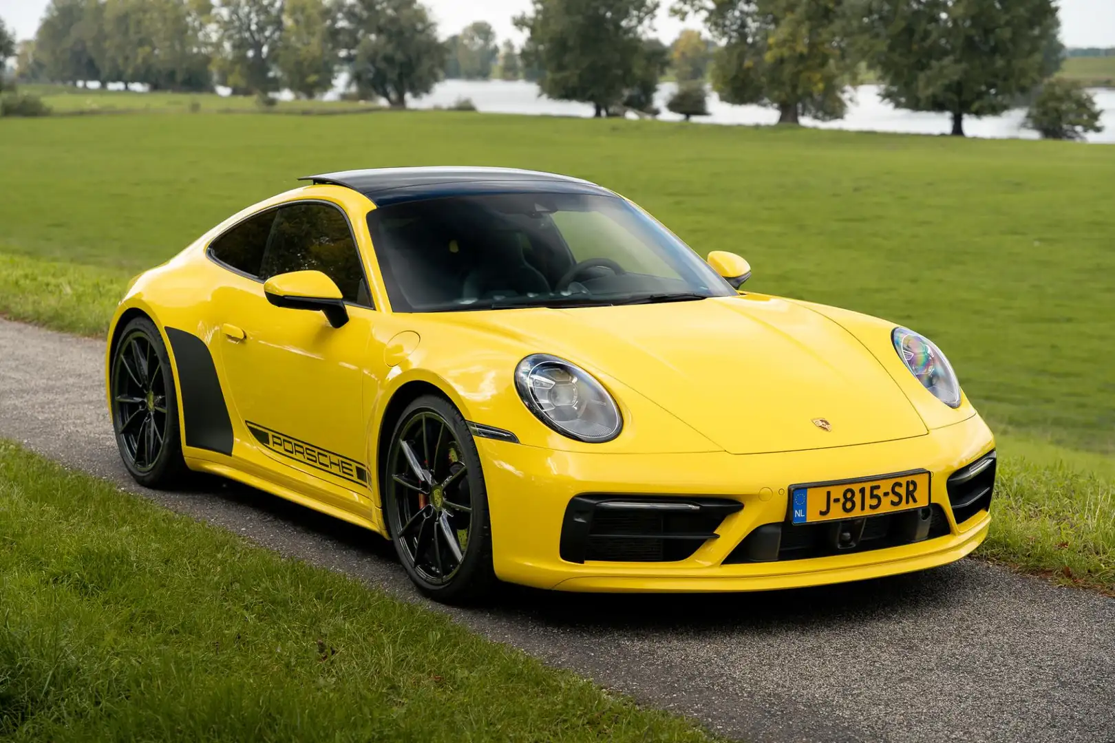 Porsche 992 992 3.0 Carrera S (FULL Option, Dealer OnderH, Spo Geel - 1