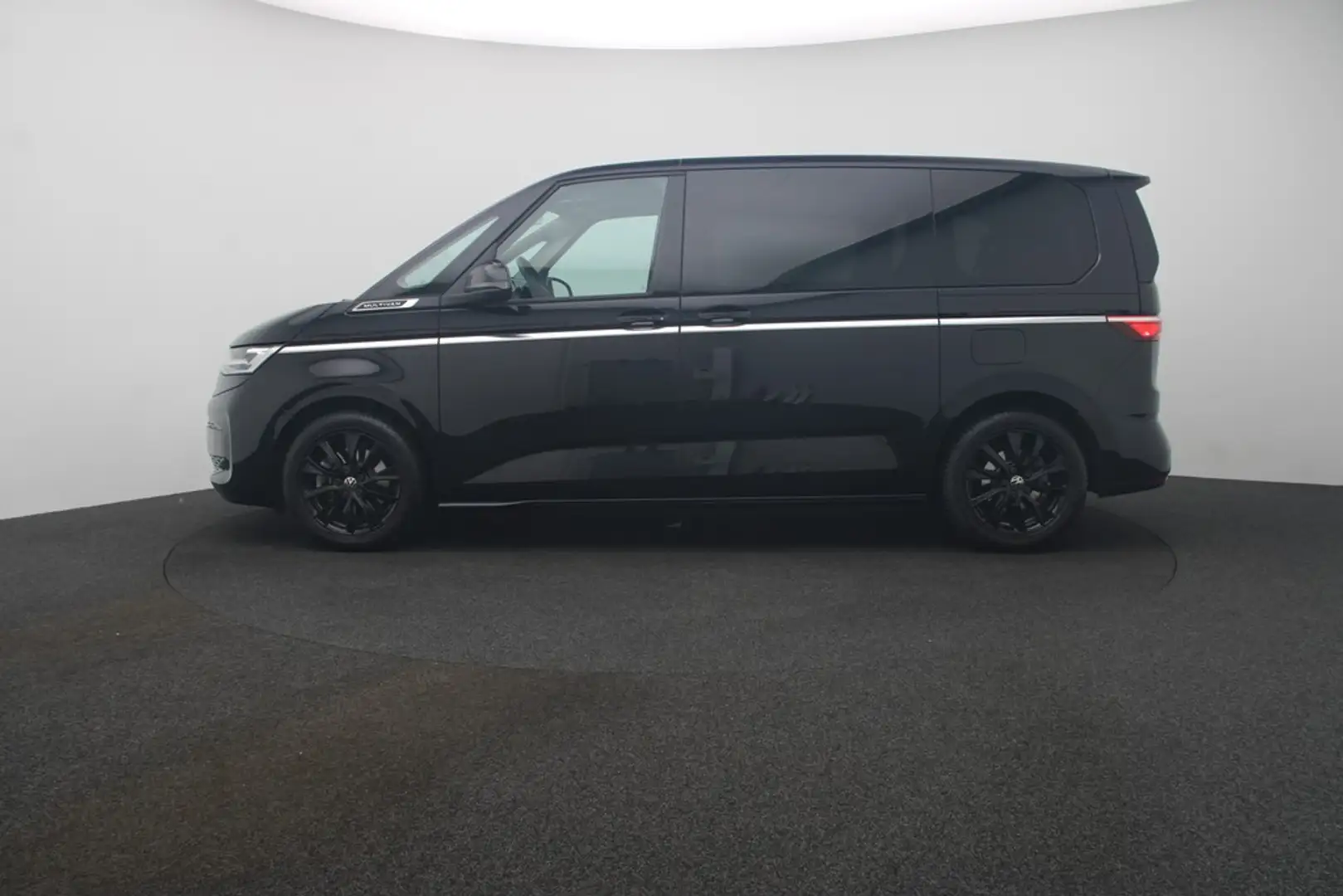 Volkswagen T7 Multivan 2.0 TSI DSG Style Matrix Navi ACC Schwarz - 2