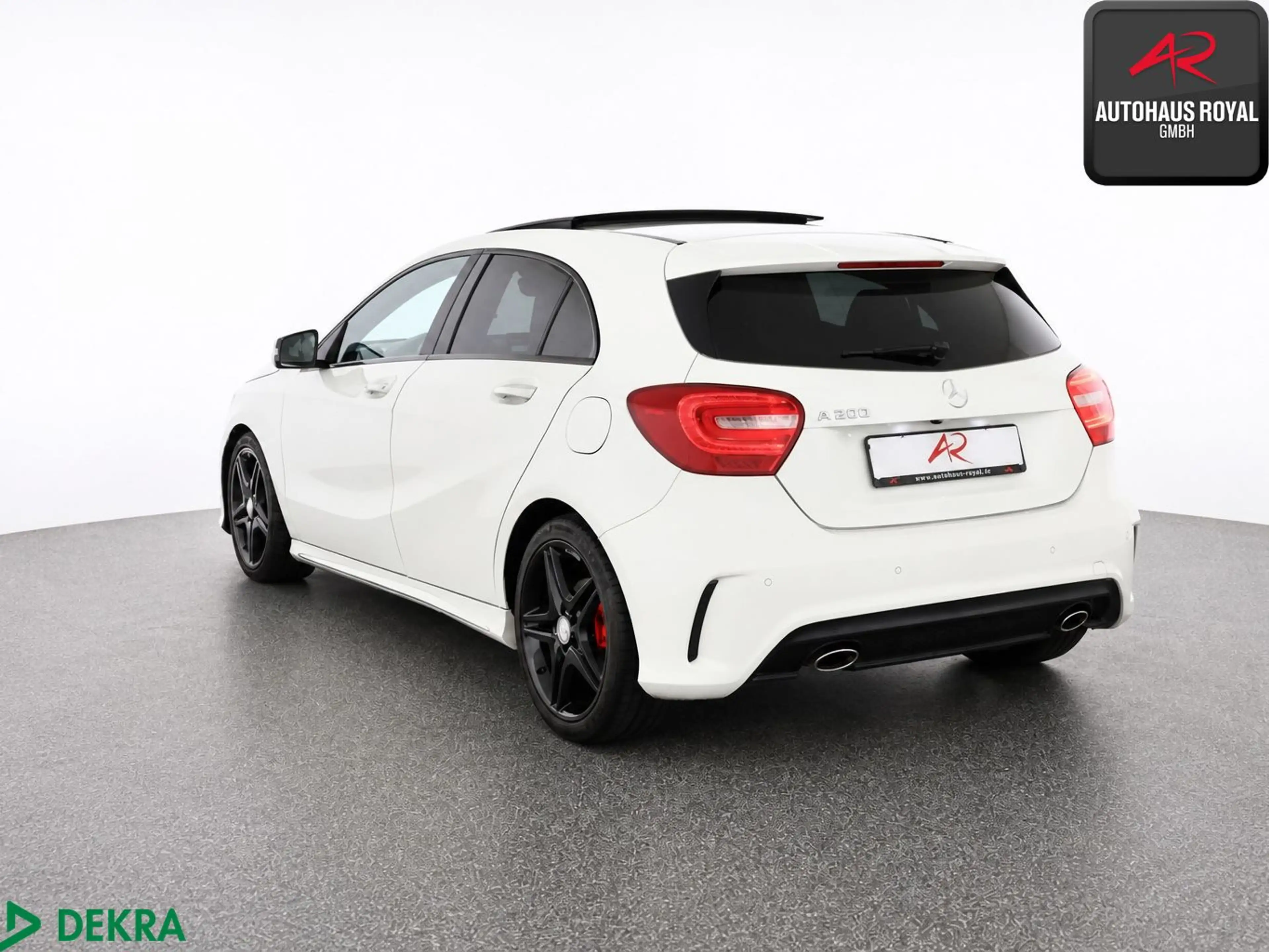 Mercedes-Benz A 200 AMG NIGHT,PANO,KAMERA,DISTRONIC,COMAND,18Z — photo 3