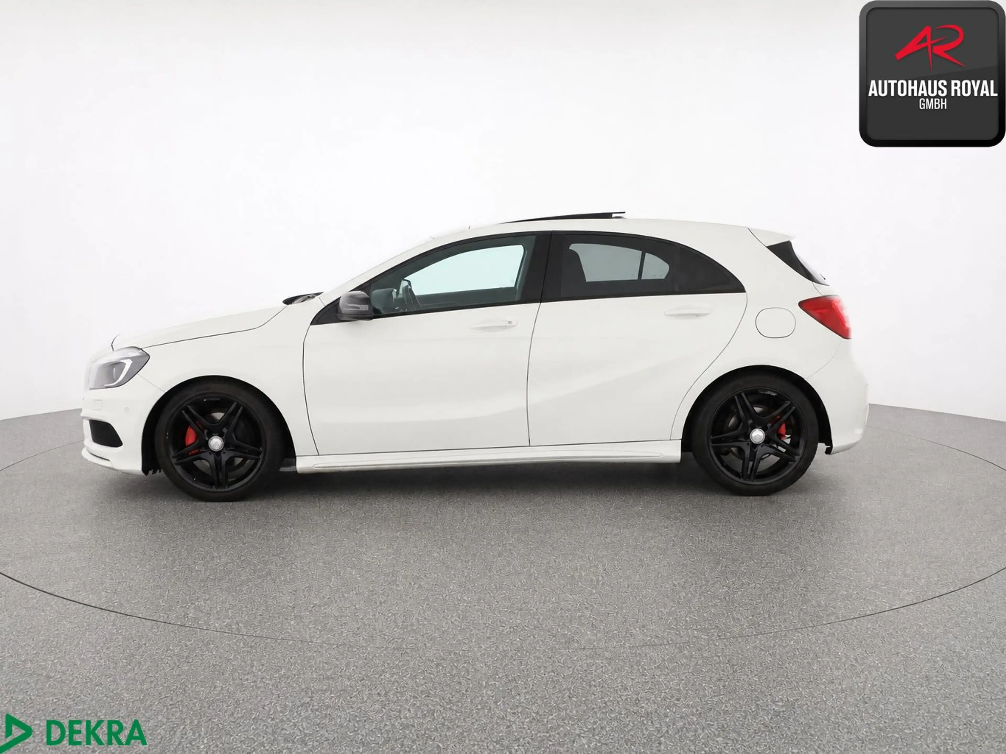 Mercedes-Benz A 200 AMG NIGHT,PANO,KAMERA,DISTRONIC,COMAND,18Z — photo 2