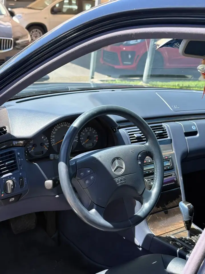 Mercedes-Benz E 200 Kompressor Evo Avantgarde Berlina, foto 8