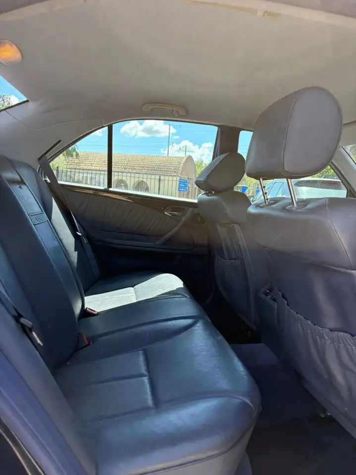 Mercedes-Benz E 200 Kompressor Evo Avantgarde Berlina, foto 12