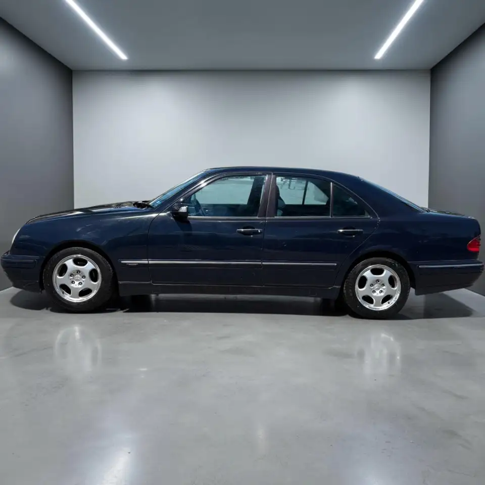 Mercedes-Benz E 200 Kompressor Evo Avantgarde Berlina, foto 4