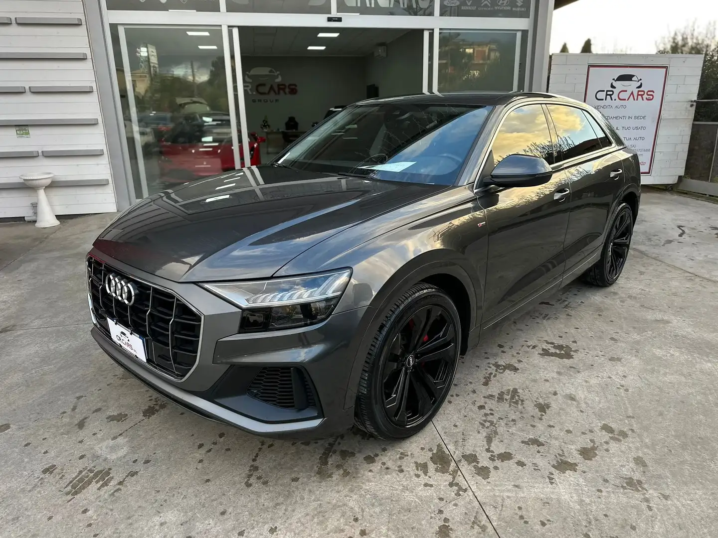 Audi Q8 50 3.0 tdi mhev quattro tiptronic Grijs - 1