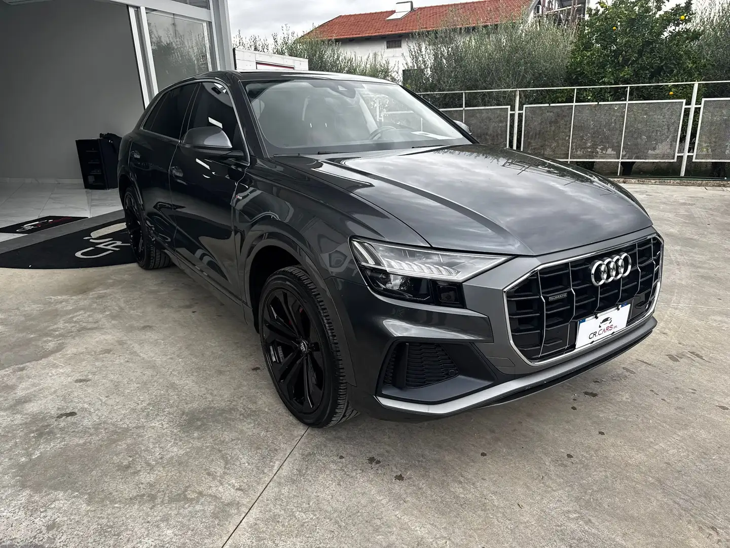 Audi Q8 50 3.0 tdi mhev quattro tiptronic Grijs - 2