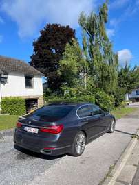 740i