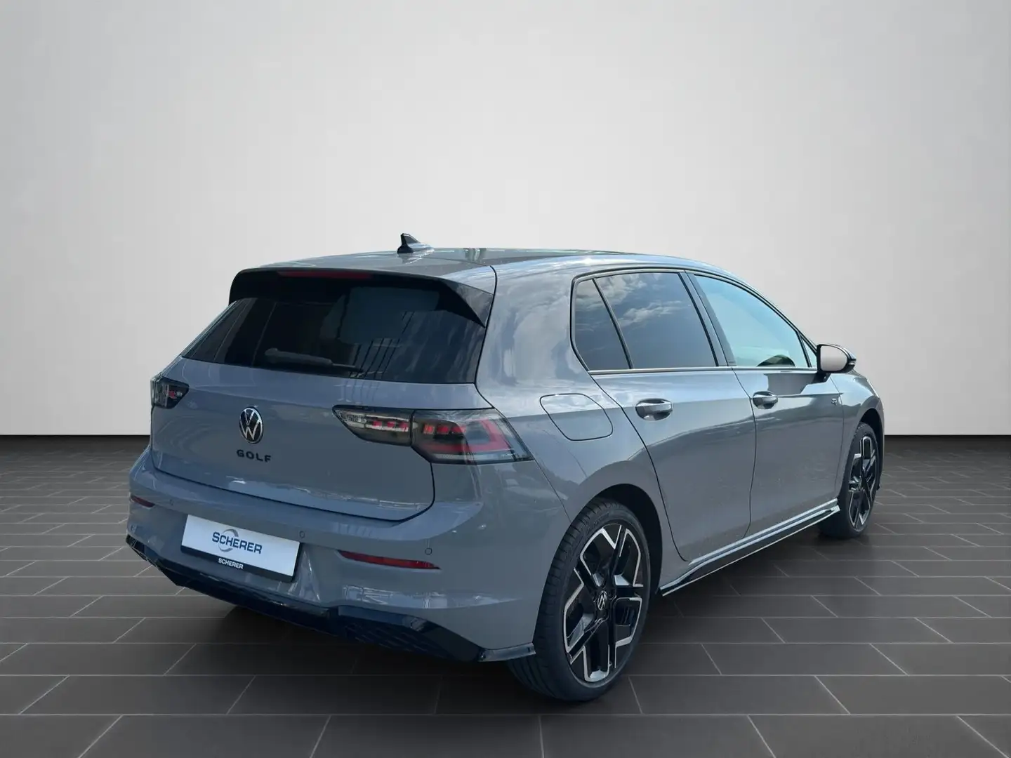 Volkswagen Golf R-Line 1.5TSi DSG Navi Pano AHK Grau - 2
