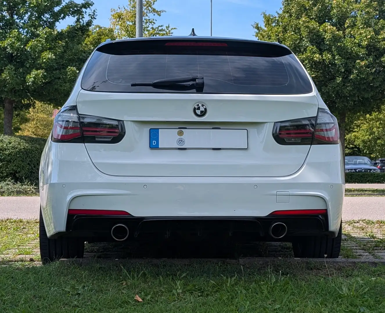 BMW 320 320d LCI Euro 6 M Performance Umbau Weiß - 2