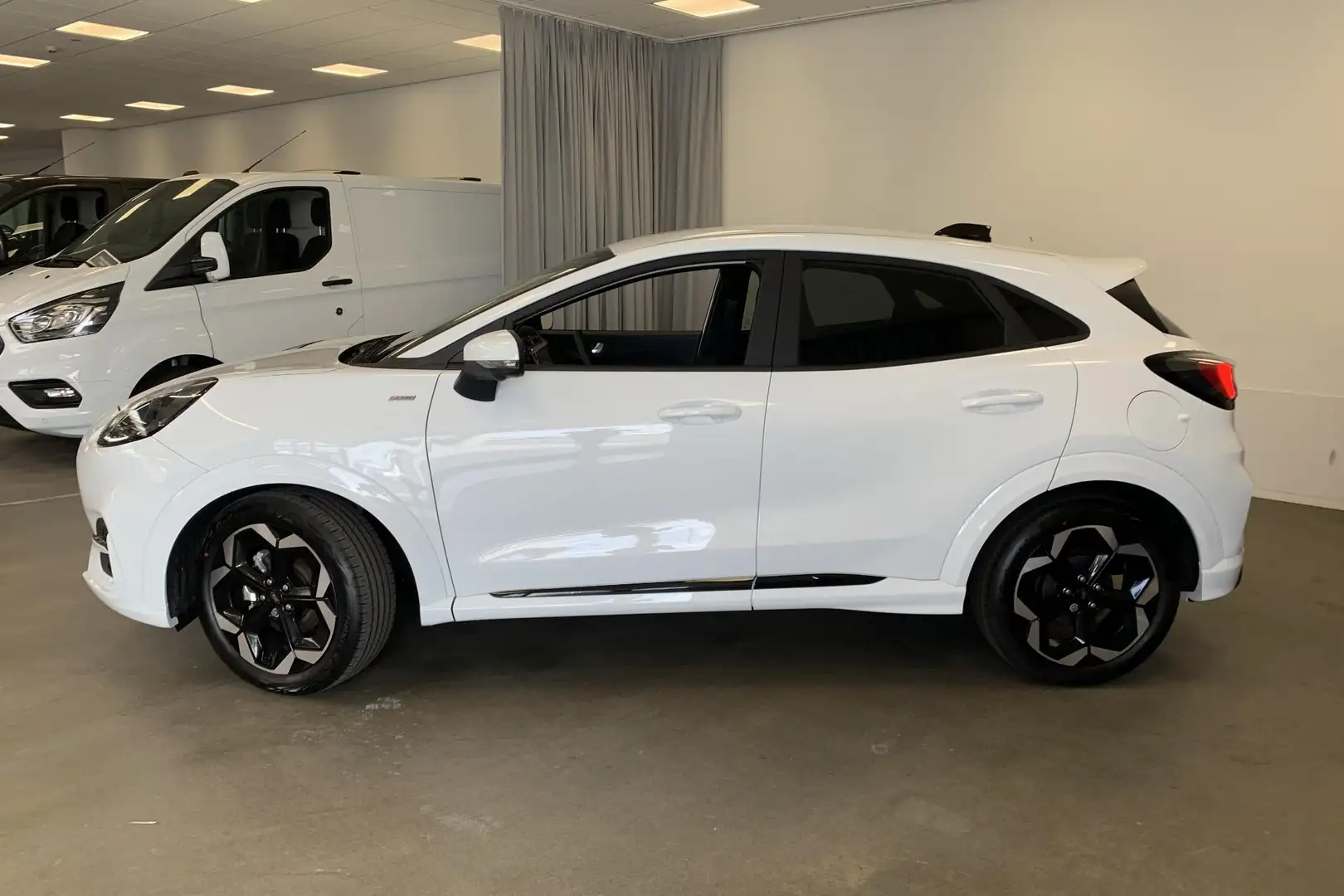 Ford Puma 1.0 EcoBoost Hybrid ST-Line X | Driver Assistance Wit - 2