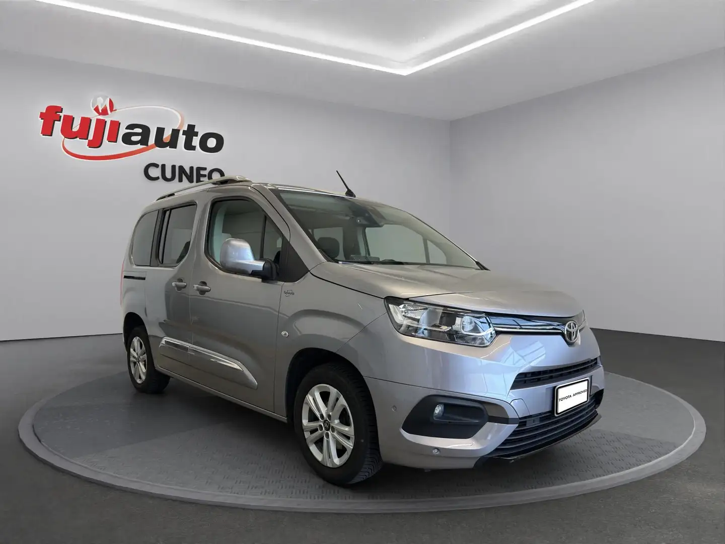 Toyota Proace City Proace City Verso 1.5D 100cv S&S mt6 L0 D Executiv Grigio - 2