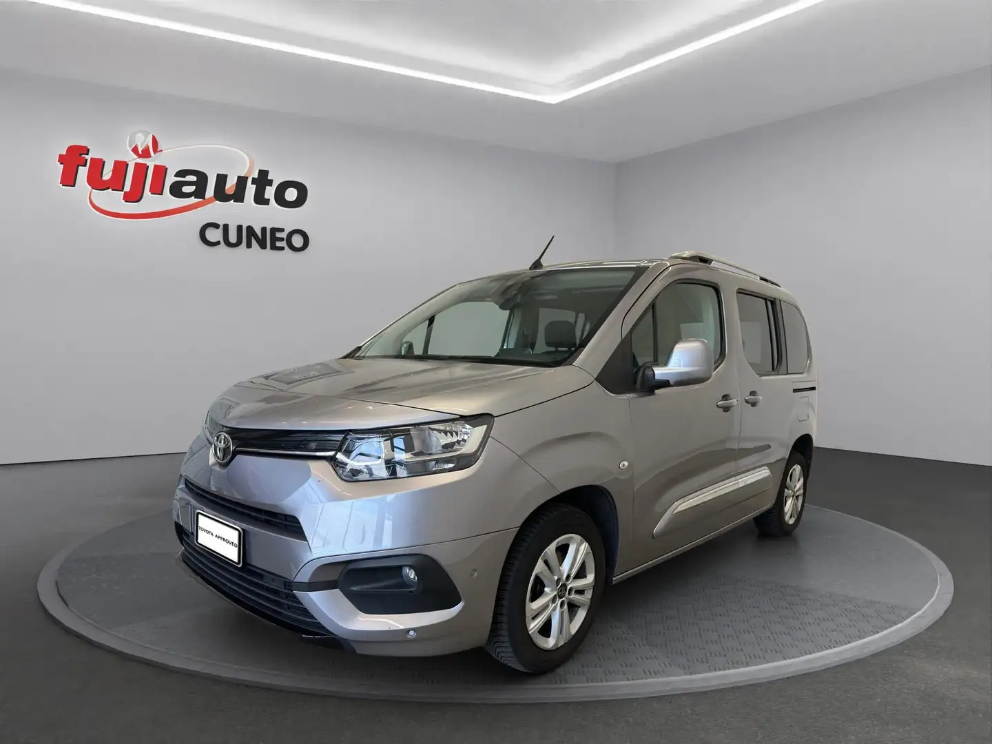 Toyota Proace City Proace City Verso 1.5D 100cv S&S mt6 L0 D Executiv Grigio - 1