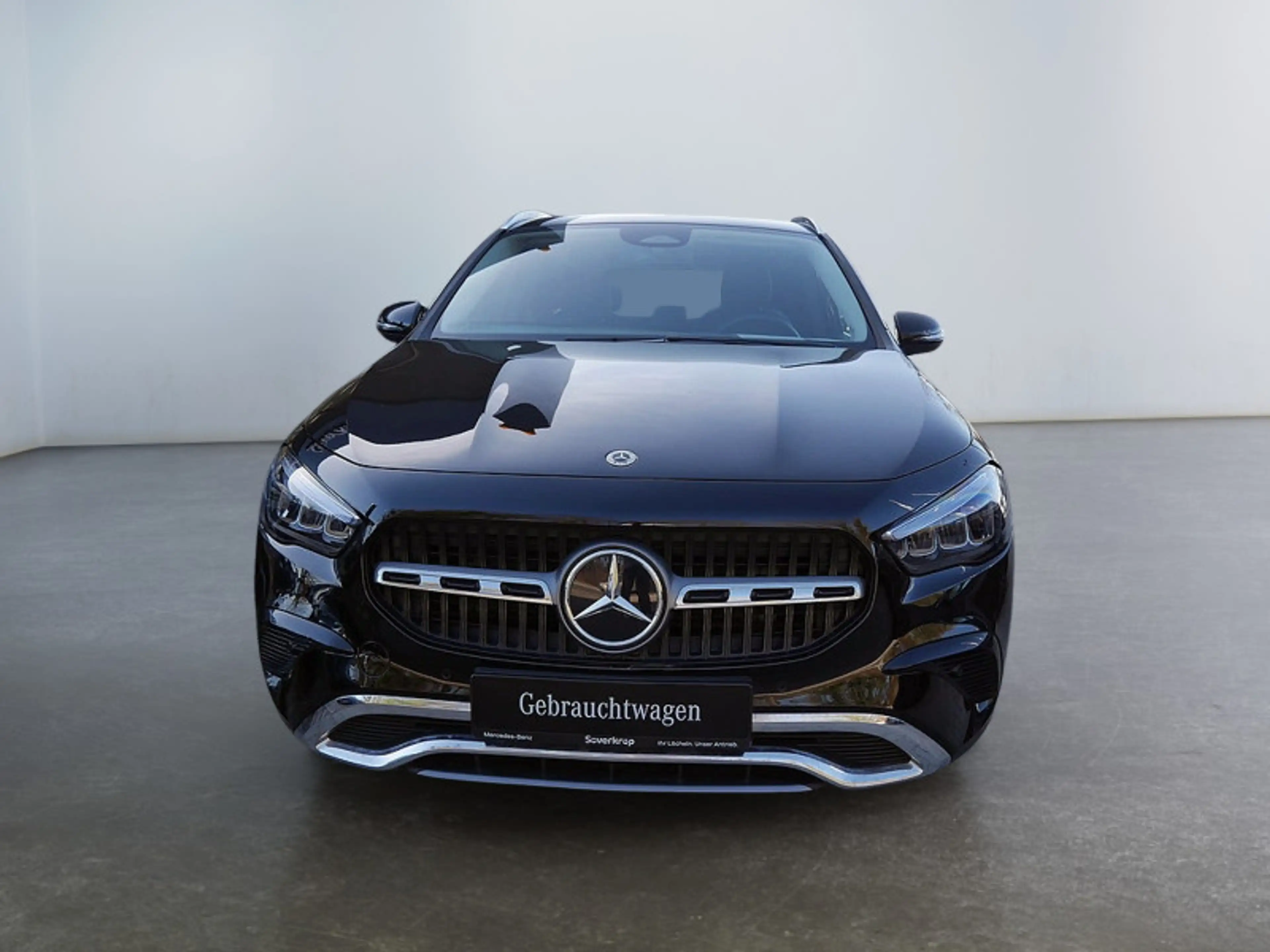 Mercedes-Benz GLA 220 4M // PROGRESSIVE DISTR KAMERA SPUR PDC — photo 4