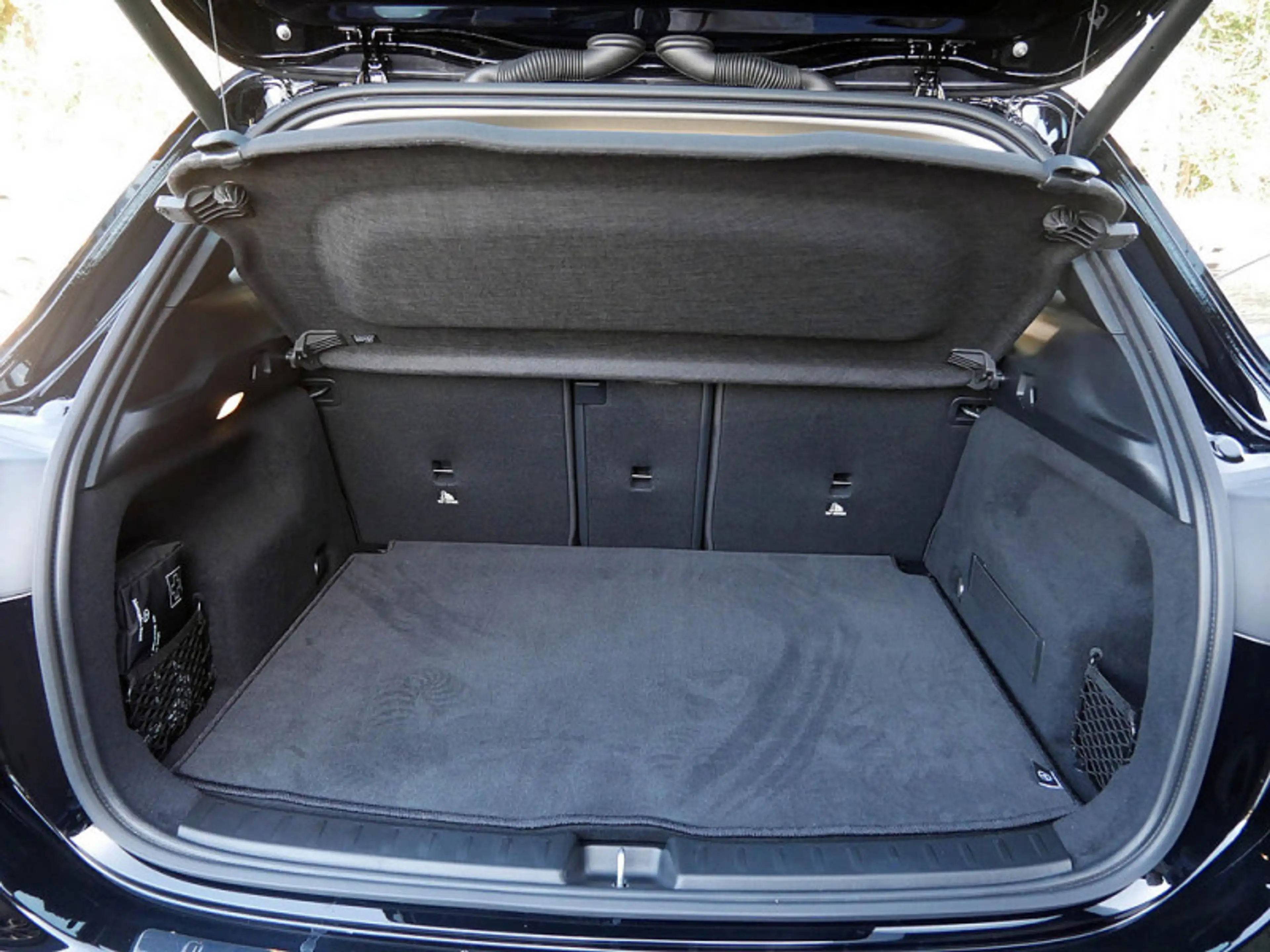 Mercedes-Benz GLA 220 4M // PROGRESSIVE DISTR KAMERA SPUR PDC — photo 12