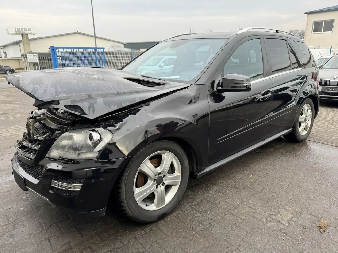 Mercedes-Benz ML 350 CDI 4Matic, 3.0 Diesel, Navi, Klimatronic Schwarz - 1