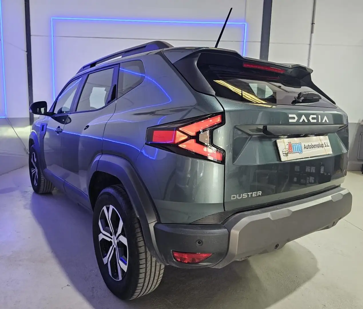 Dacia Duster 1.0 TCe ECO-G Essential 4x2 74kW Verde - 2