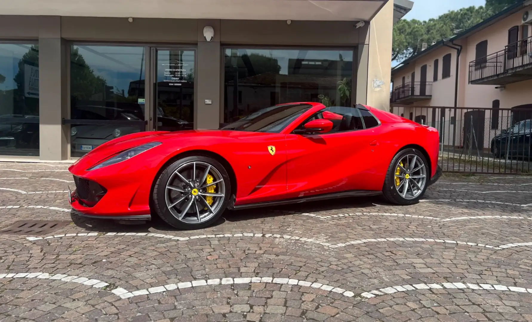 Ferrari 812 GTS 6.5  GTS - italiana - Roşu - 1