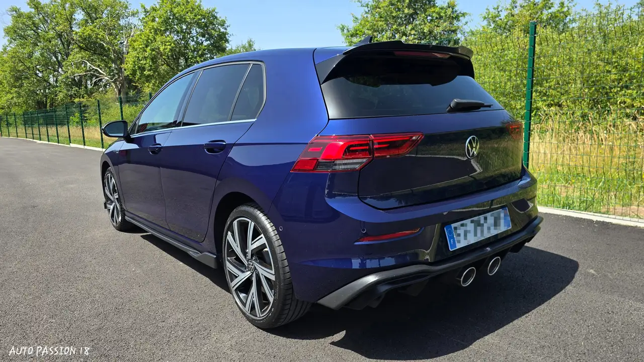 Volkswagen Golf Standard Model — photo 4