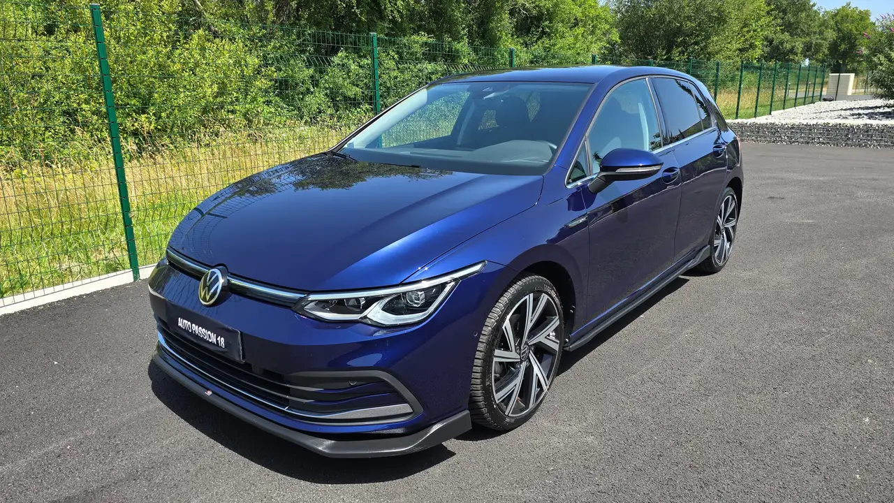 Volkswagen Golf Standard Model