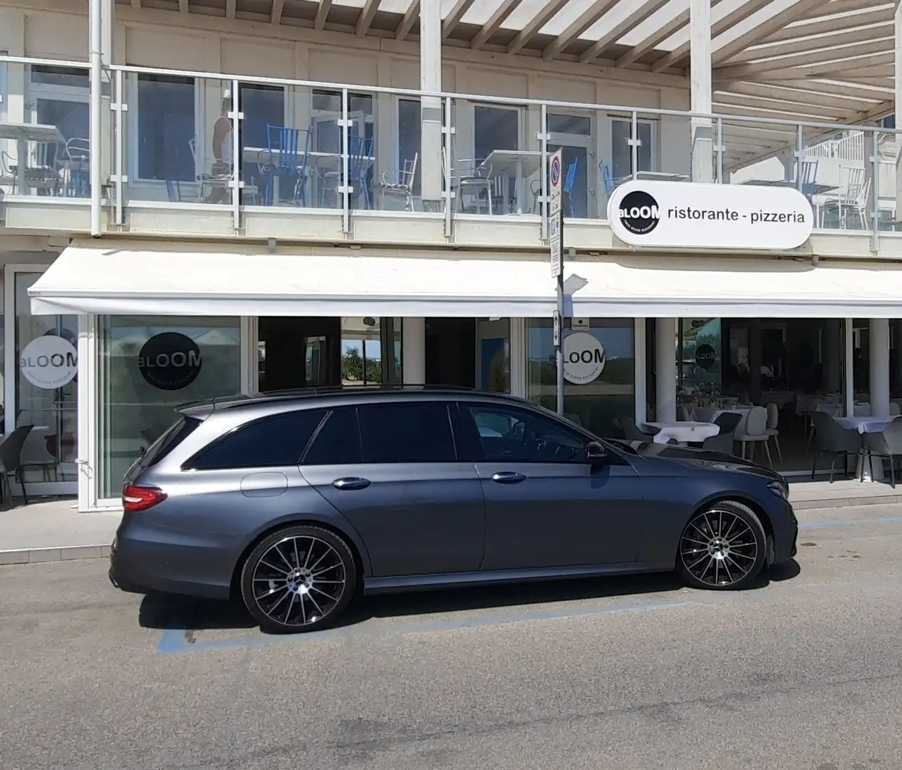Mercedes-Benz E 350 d T 4MATIC Aut. - 1