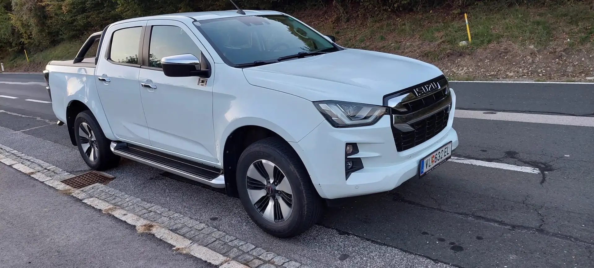Isuzu D-Max Weiß - 1