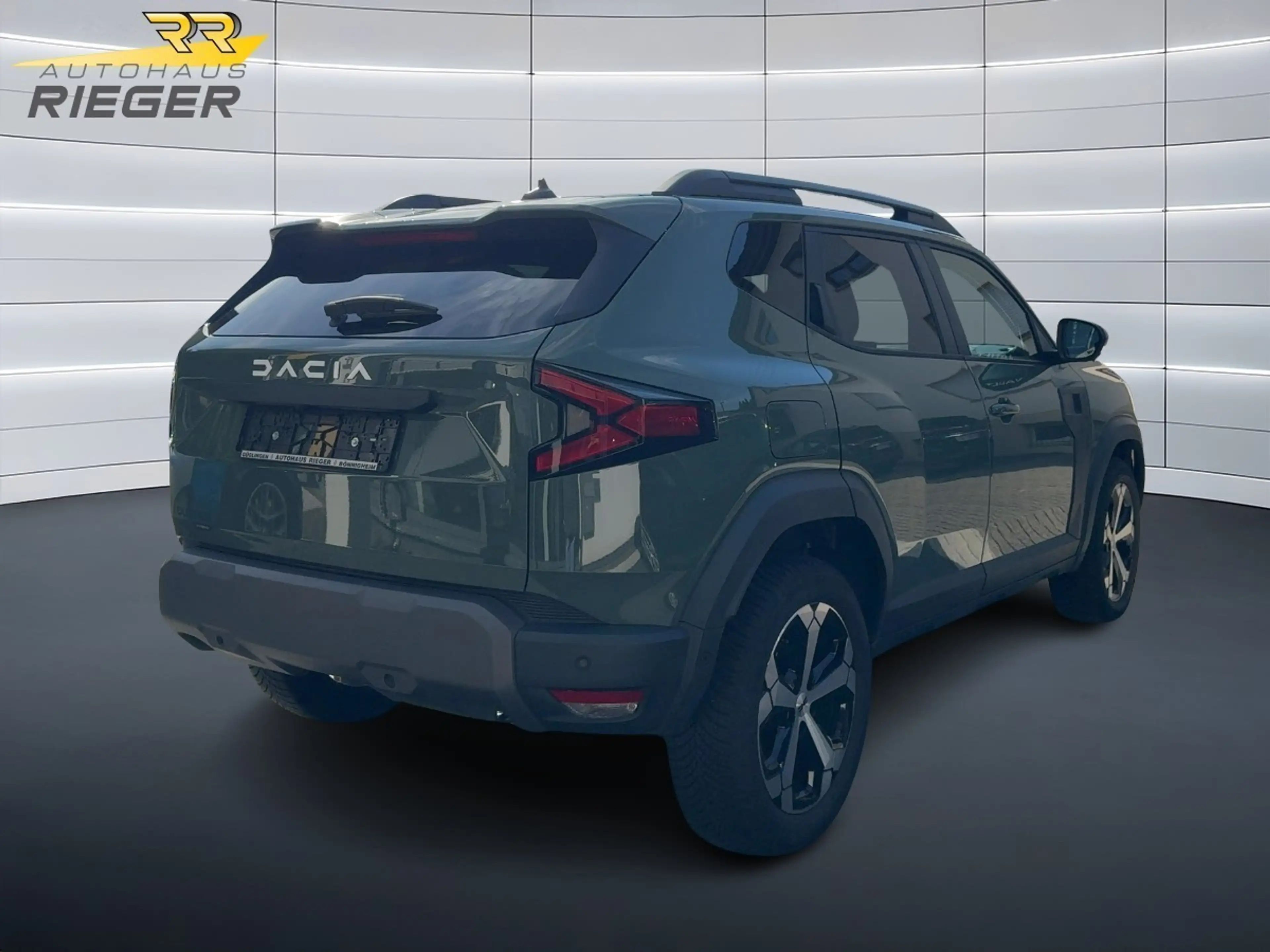 Dacia Duster III Hybrid 140 Journey — photo 3