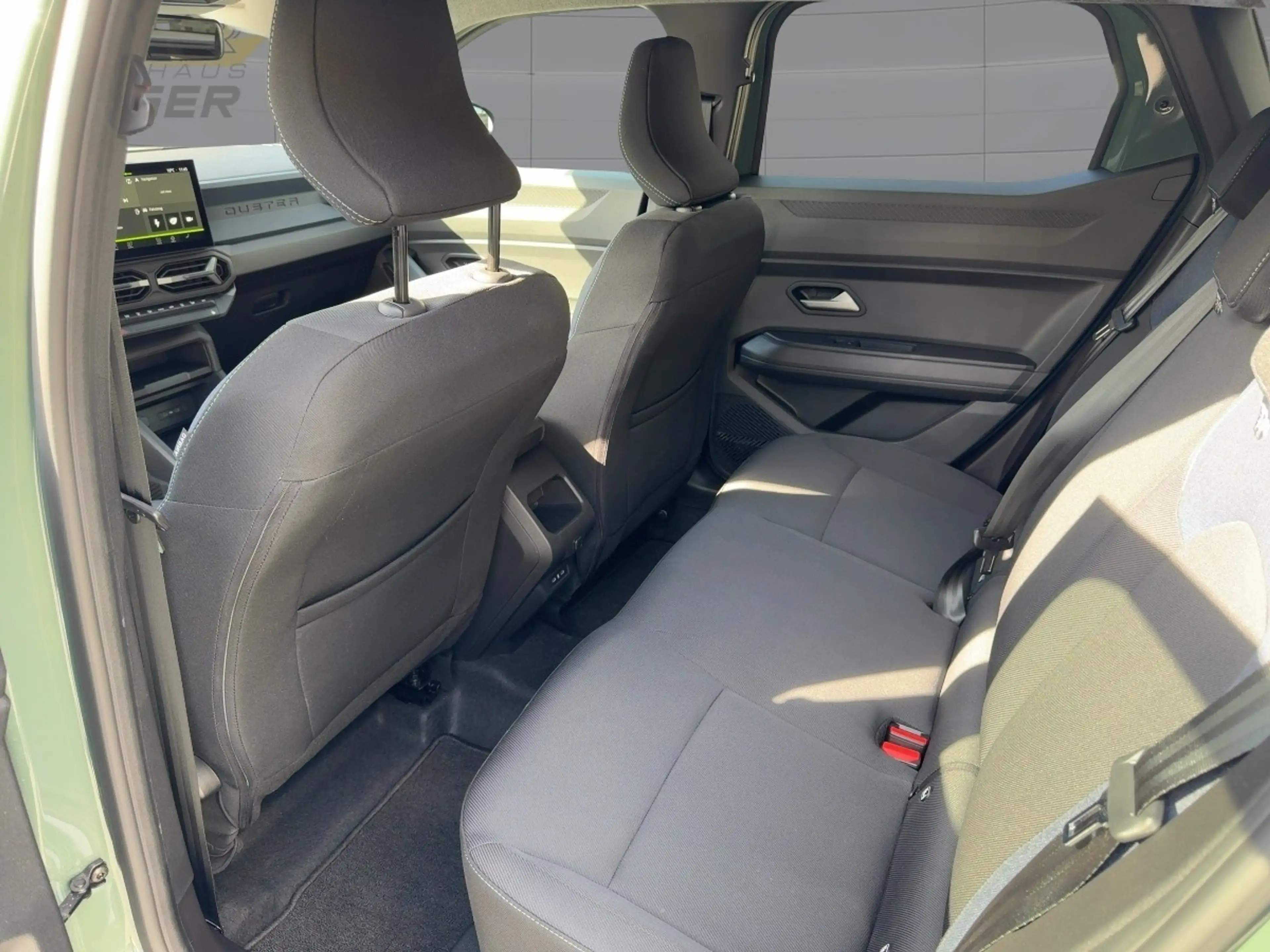 Dacia Duster III Hybrid 140 Journey — photo 6