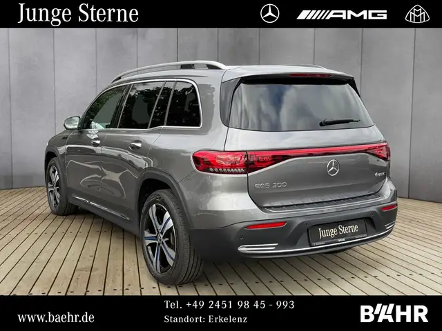 Mercedes-Benz Eqb view 3